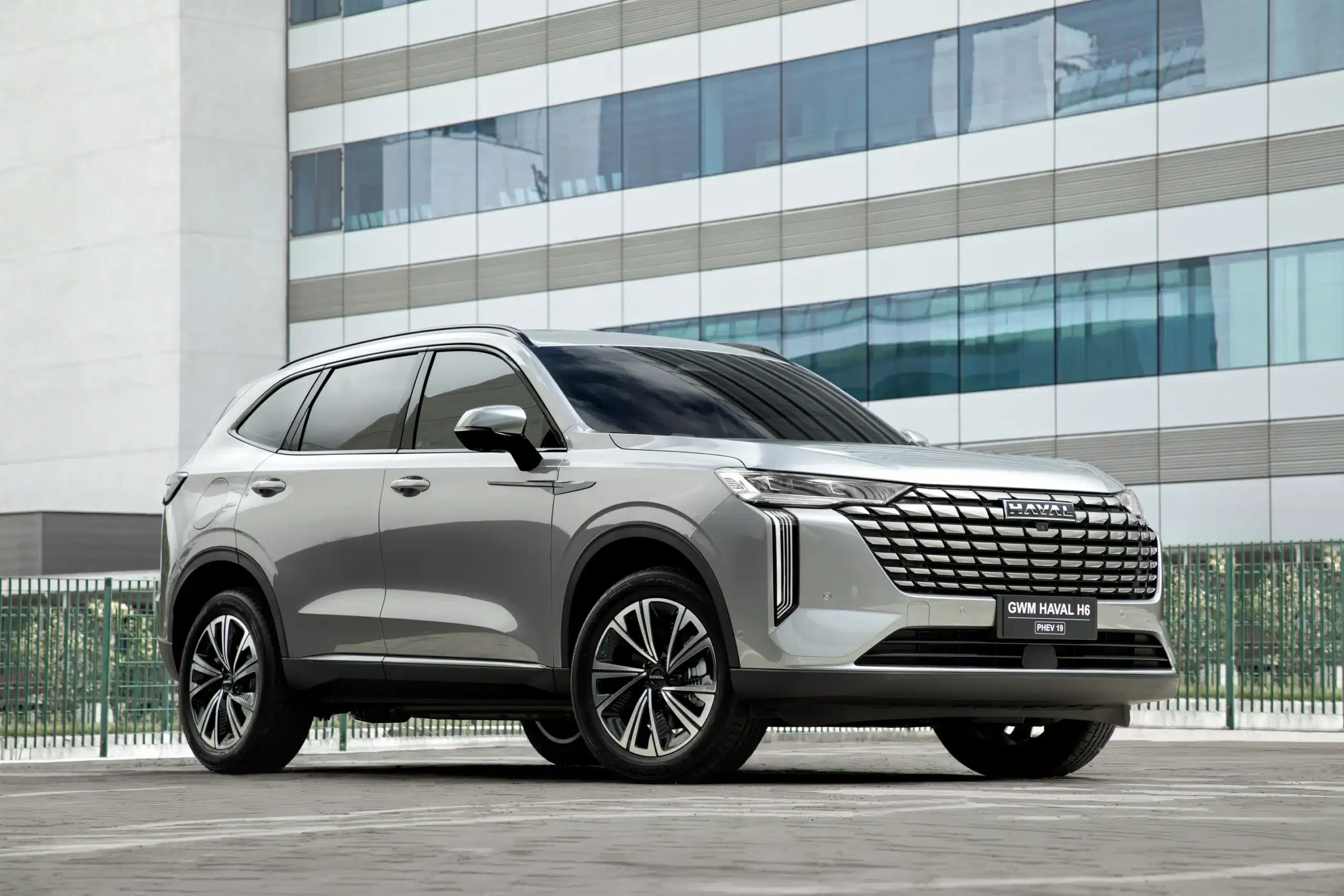 Traseira do GWM Haval H6 1.5T Premium DHT – SUV híbrido com estilo sofisticado