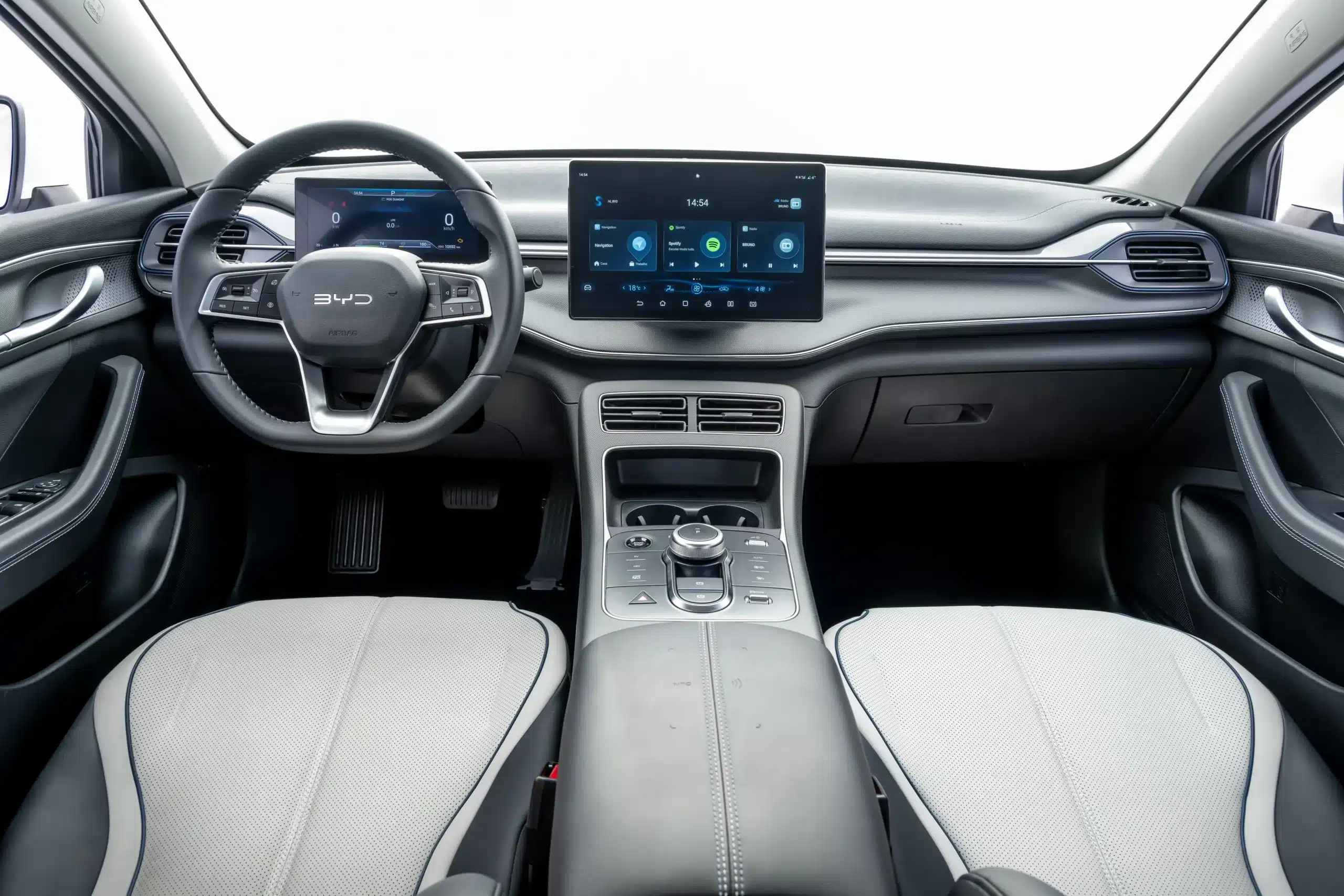 BYD King por assinatura sedã híbrido da BYD