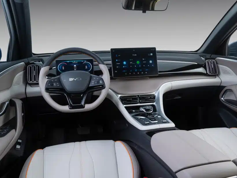 BYD Song Pro híbrido disponível por assinatura.